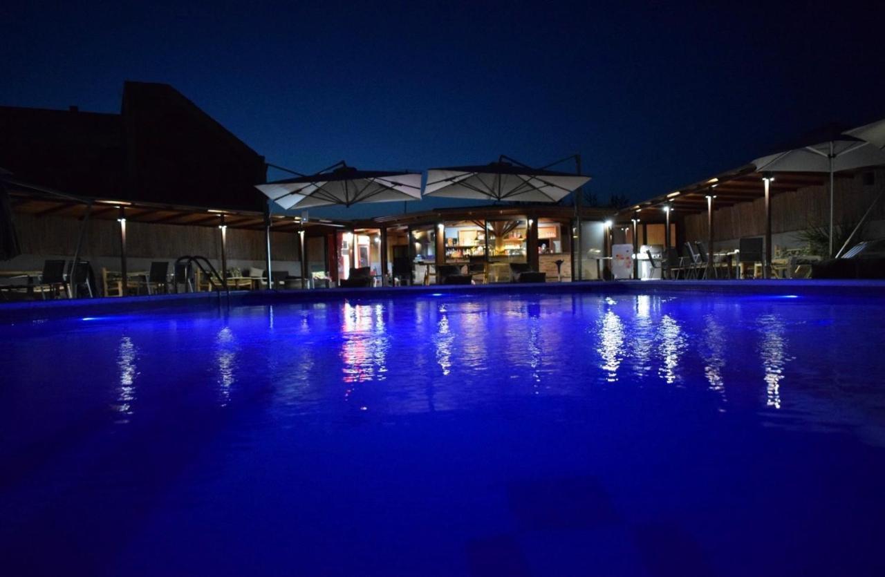 Hotel Afrika Eleónasz Kültér fotó